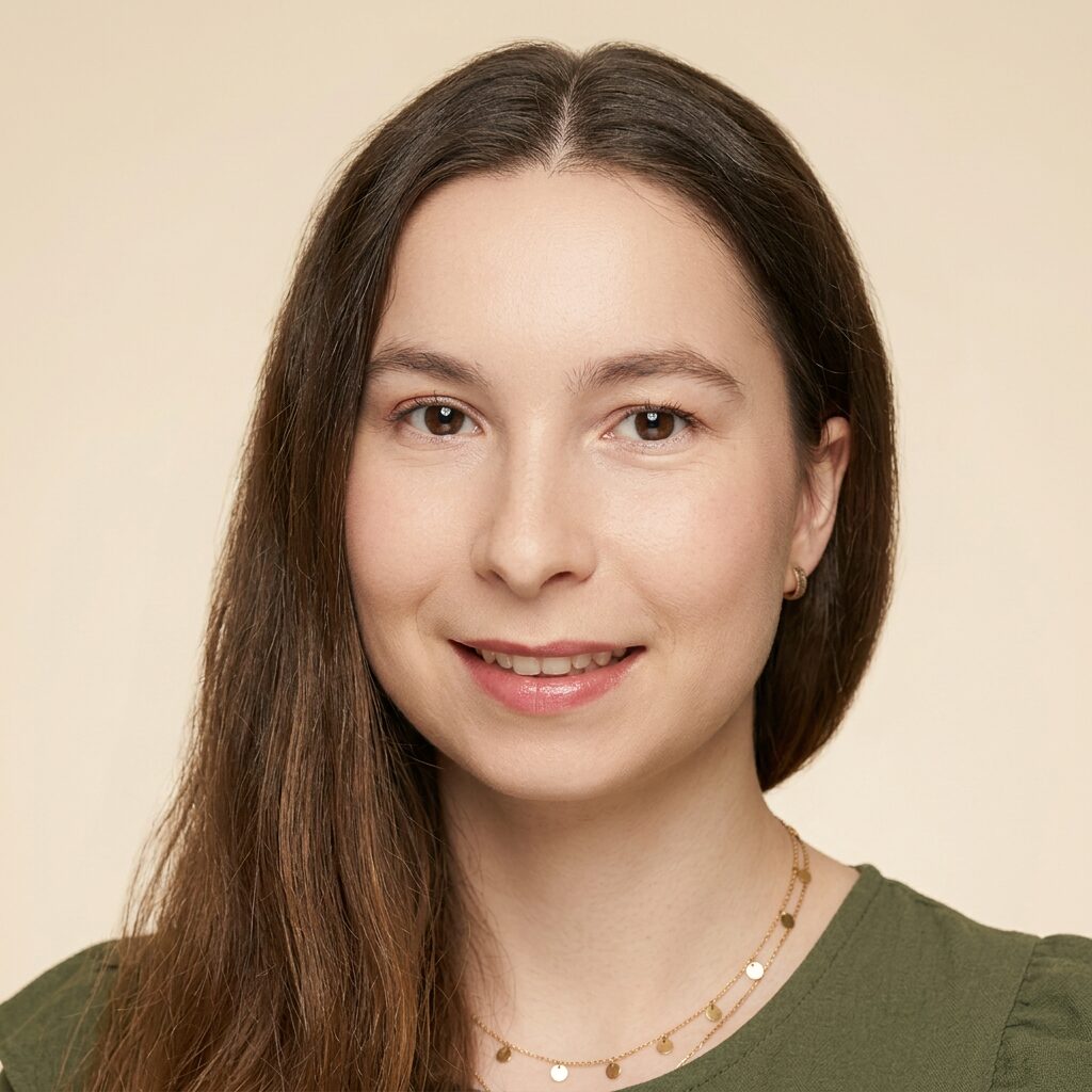 Lara Boscà, TCAE · Recepción en Imagine Gandía